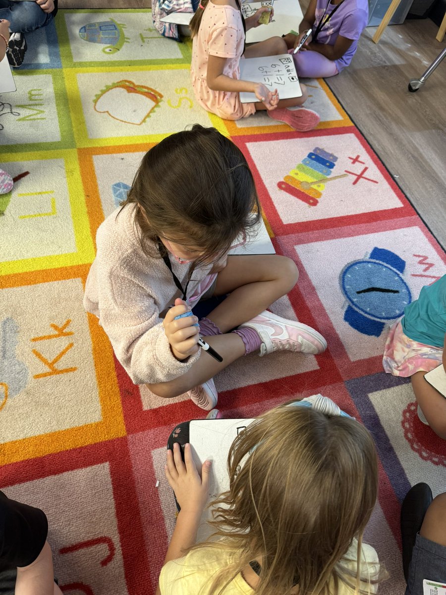 MrsFrench1grade's tweet photo. Math talks with our friends are a big part of our math journey! If we can explain our thinking it helps us understand🧮🧠 @RISDmath @BowieMustangs https://t.co/M0UC5LdrrI