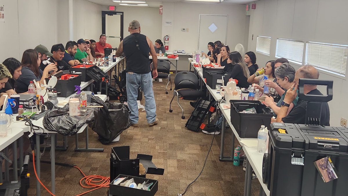 Good turnout for <a href="/STRAC/">STRAC</a> Advanced moulage class.  #samcee24.  Good job Anthony Saldivar teaching gel effects