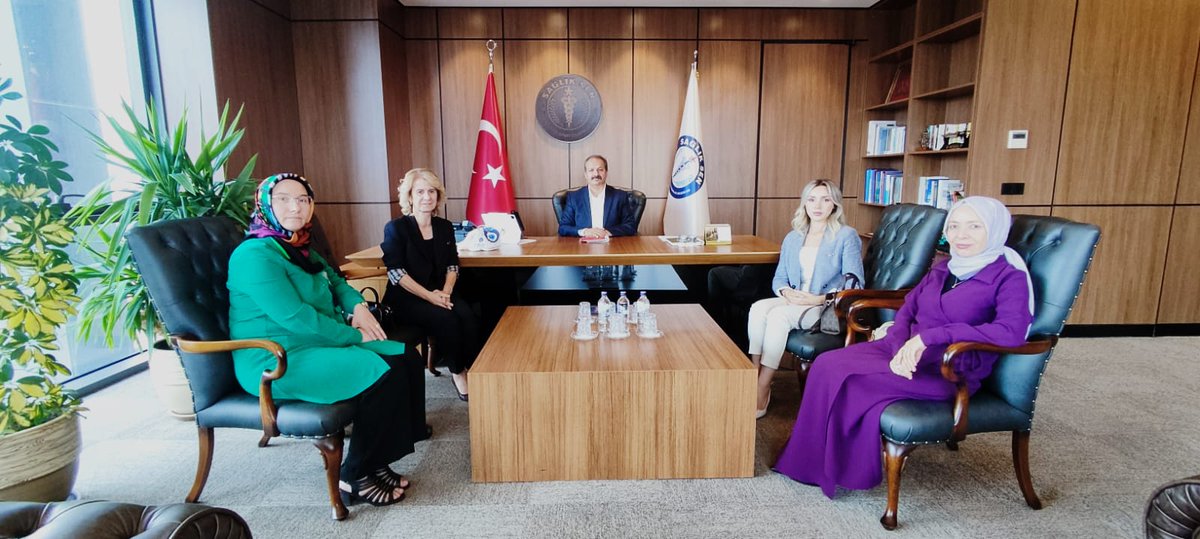 ABEP-DER yönetimi olarak, Sağlık-Sen Genel Başkanı Sayın Mahmut Faruk Doğan'ı ziyaret ederek verimli bir istişare gerçekleştirdik. Sağlık-Sen'in desteği ve birlikte yürüttüğümüz çalışmalar, bizlere büyük güç katıyor. Sayın Mahmut Faruk Doğan’a yakın ilgisi ve değerli görüşleri