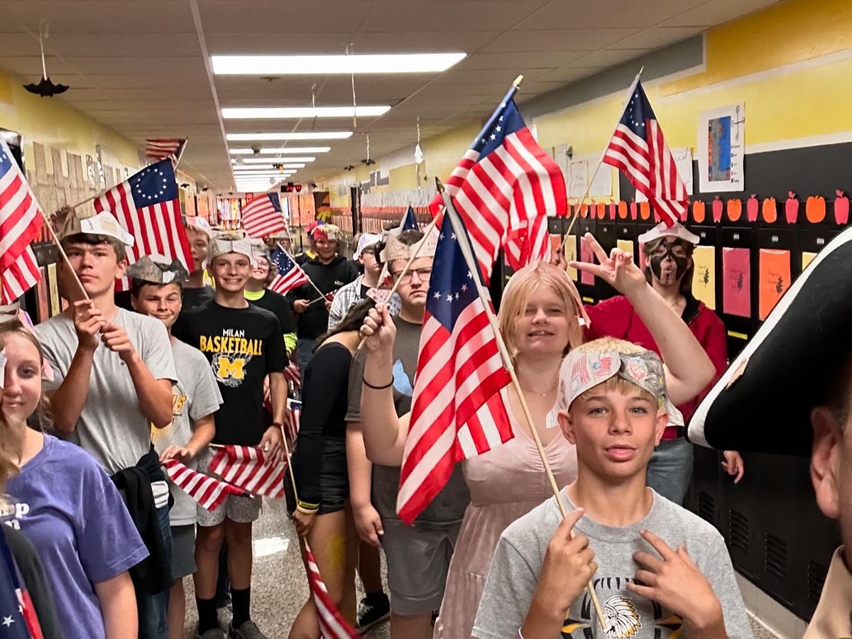 mmshistorybuff's tweet photo. Period  7 Independence Parade! #History #ushistory #Independence #RevolutionaryWar #USA 🇺🇸 https://t.co/xTzniJh4UD