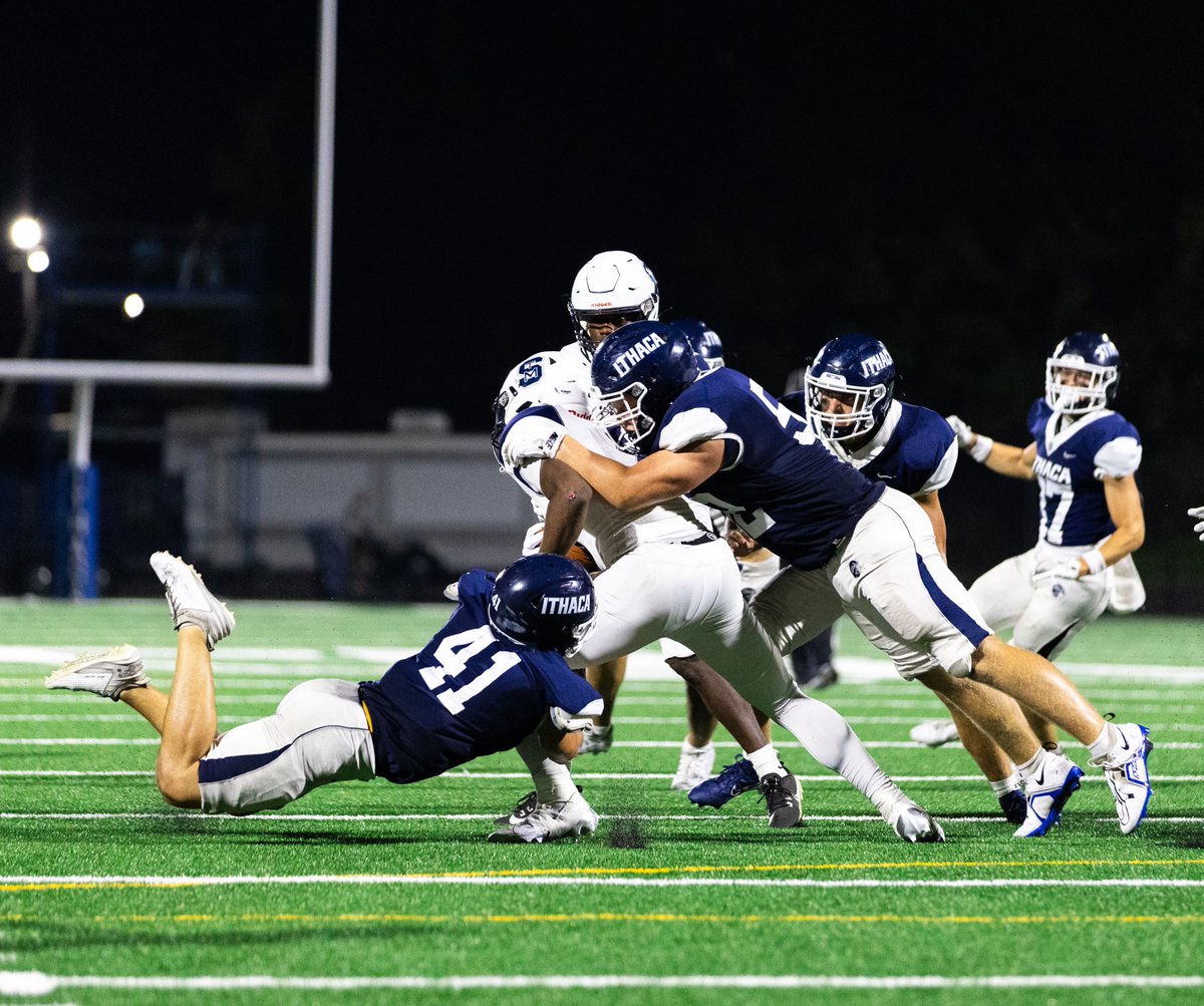 Ithaca Bomber Football (@ithacabomberfb) on Twitter photo BUTTERFIELD UNDER THE LIGHTS. 🌖
The young guys had a blast last night with St. Thomas More under the lights!
#GoBombers | #OneBeat BUTTERFIELD UNDER THE LIGHTS. 🌖
The young guys had a blast last night with St. Thomas More under the lights!
#GoBombers | #OneBeat