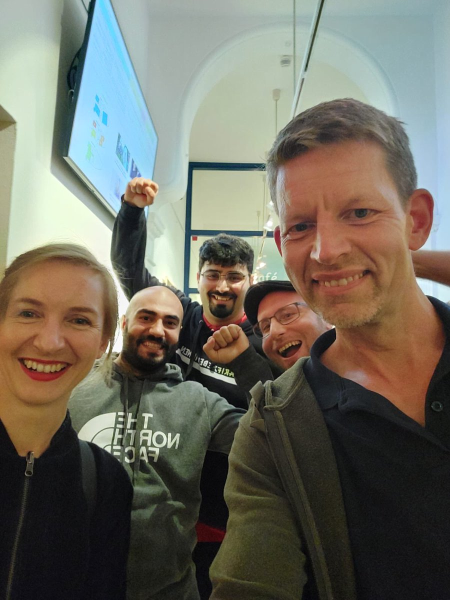 Nachlese von gestern: während Lindner das Tariftreuegesetz blockiert, bin ich mit den besten Gewerkschaftern und Betriebsräten wie immer am glücklichsten. Mitbestimmung ist das beste Mittel gegen Rechts ✊