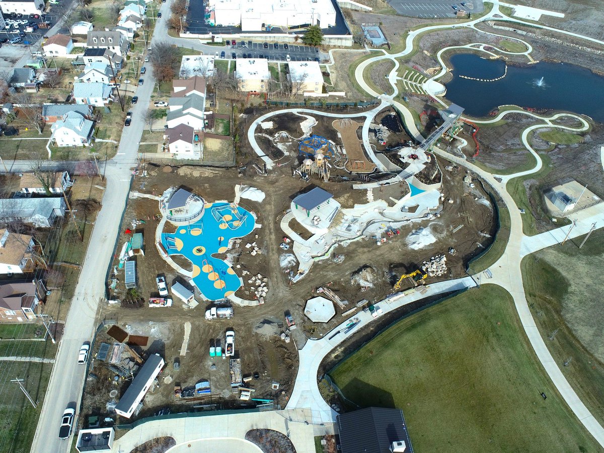 NavigateBuildS's tweet image. 🚧 🚸 Municipal Construction Update 🚸 🚧   
Check out the new drone shots of the Brentwood Parks And Recreation Destination Playground Project! 
#brentwood #saintlouiscounty #playground