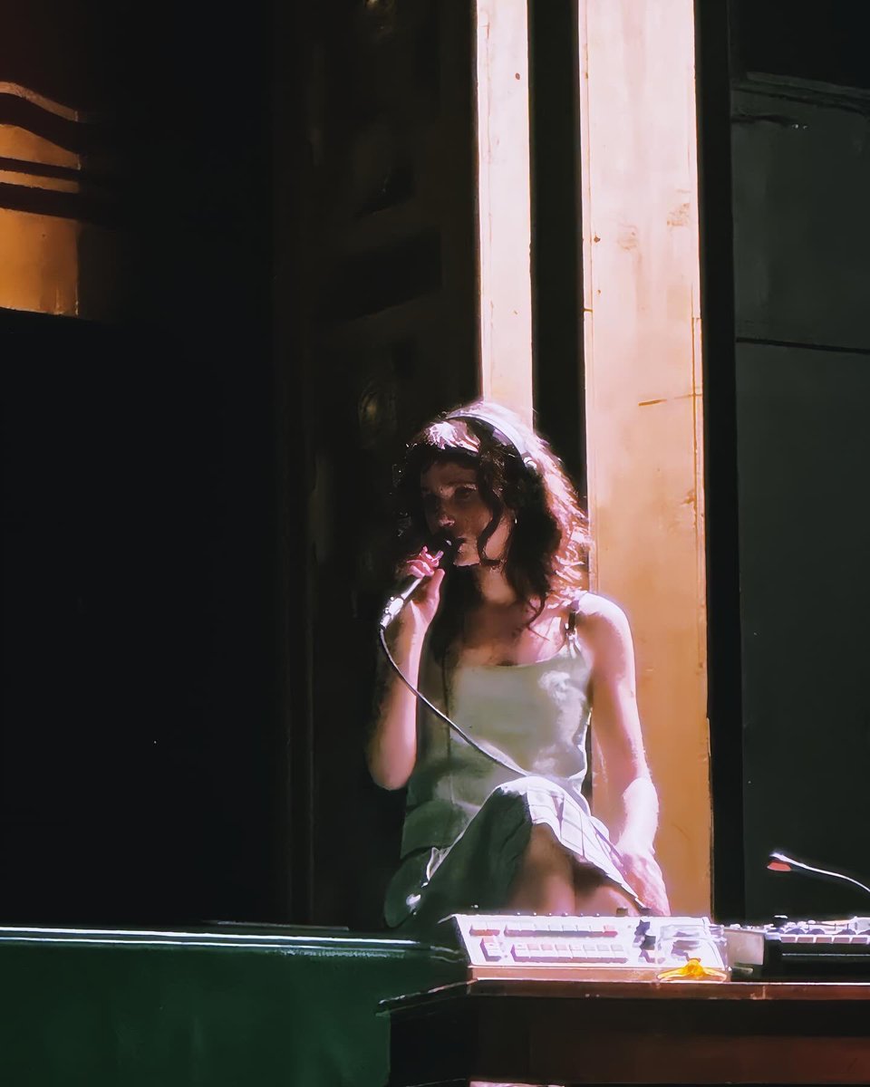 Urbexdaniiel's tweet image. Clairo charm tour shot by me🧚📸 @clairo @WebsterHall