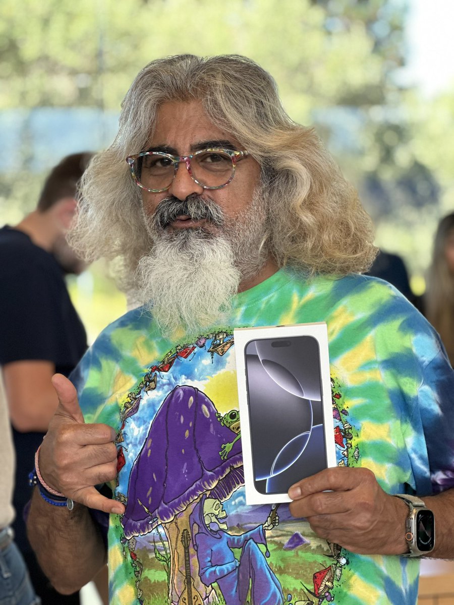 SteveMadan's tweet photo. @tim_cook 🔥🔥🔥🔥 https://t.co/TXDRn0X3NH