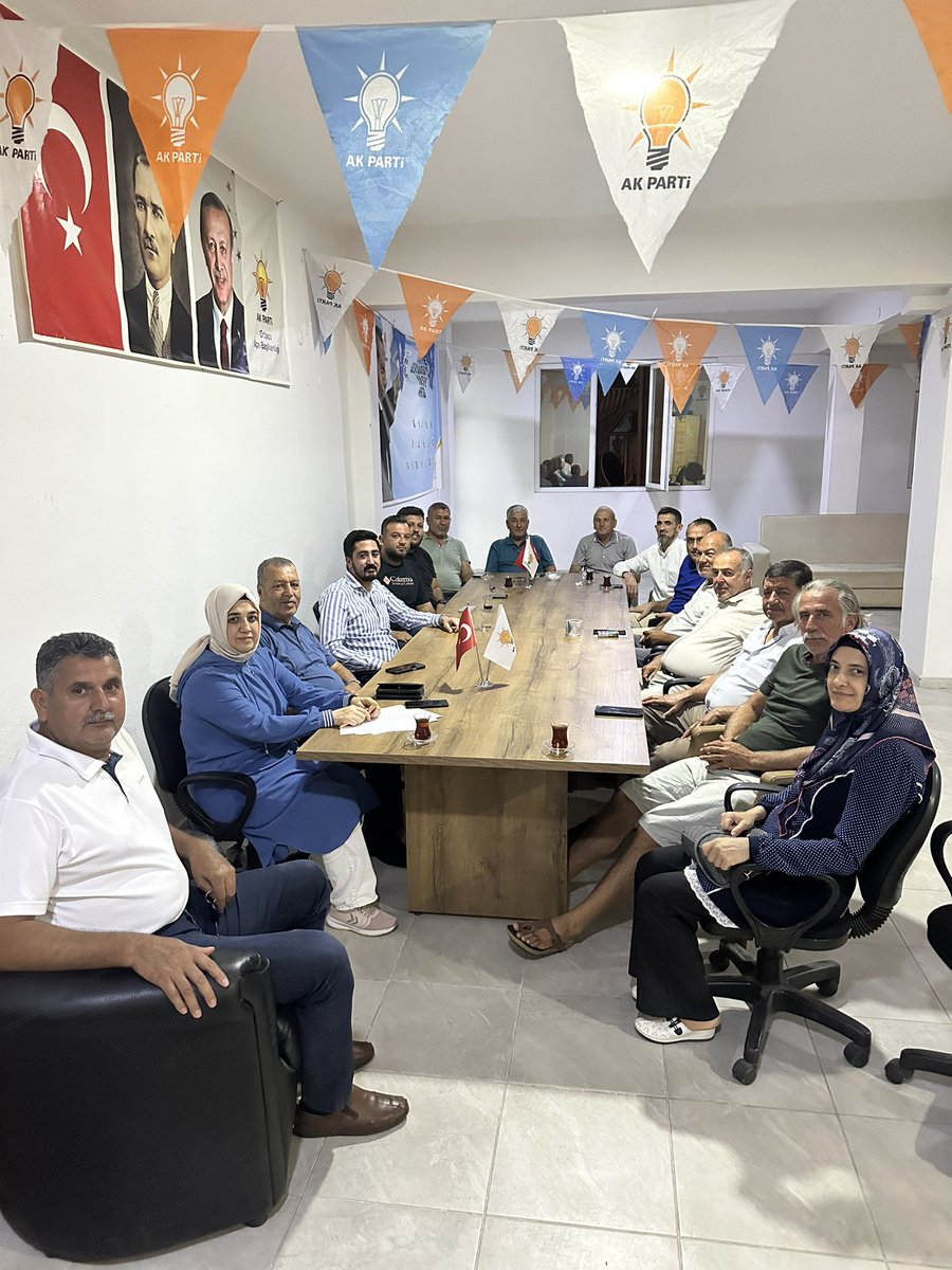 Haftalık olağan ilçe yönetim kurulu toplantımızı gerçekleştirdik.

Pazar günü yapılacak olan delege seçimlerimiz ile ilgili istişarelerimizi gerçekleştirdik. Hayırlara vesile olsun