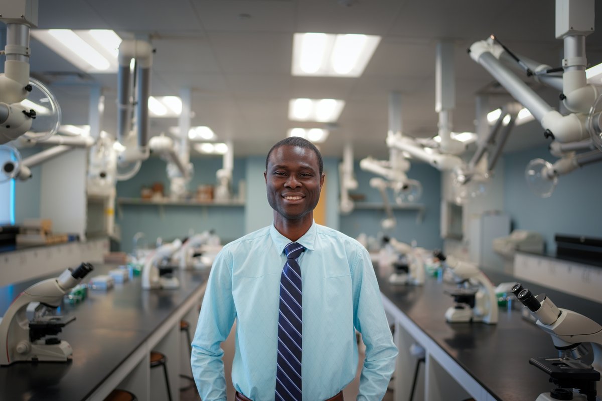 Congratulations to Dr. Abiola Olaitan for being awarded $150,000 from CFI-JELF. This funding will help him develop a high-throughput genome-wide screening system to study stress defence mechanisms in Clostridioides difficile, also known as C. difficile.

bit.ly/AbiolaOlaitan