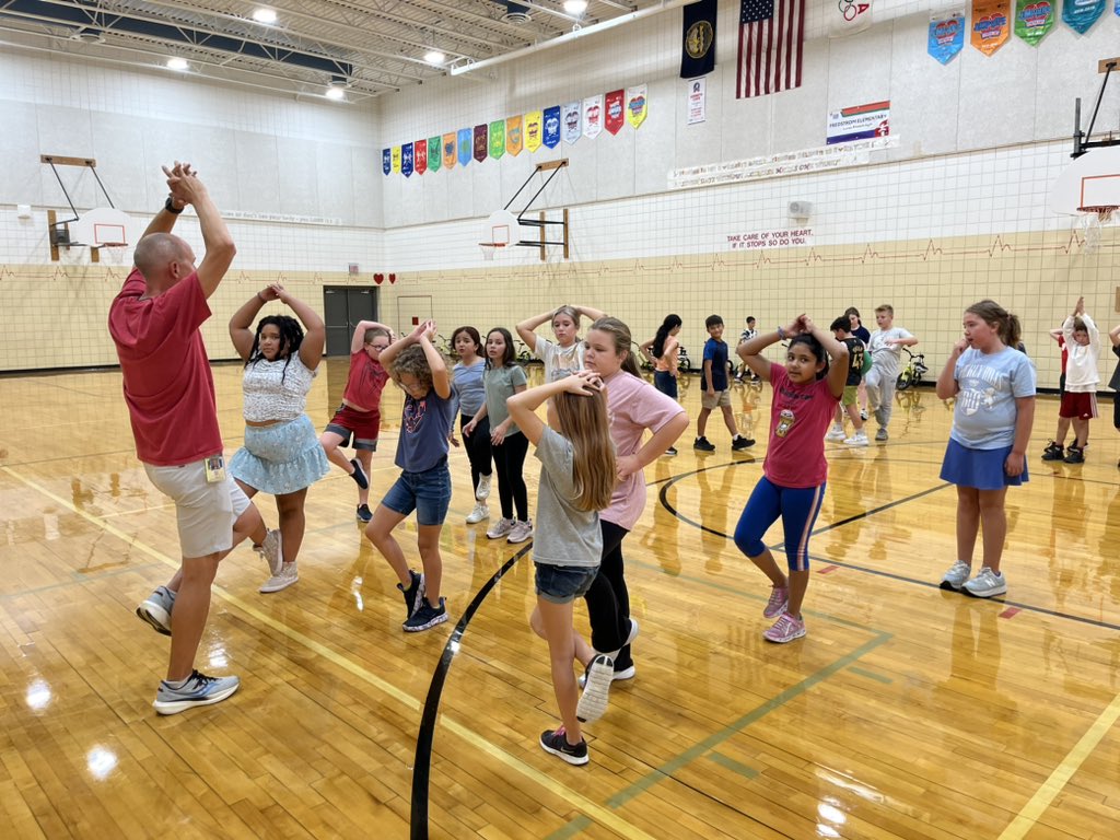 LPSHealth_PE's tweet photo. Out and about this week! Fredstrom, Kooser, Campbell, Randolph, Riley, Dawes, Huntington! #LPSPhysEd https://t.co/n8H8aHU5et