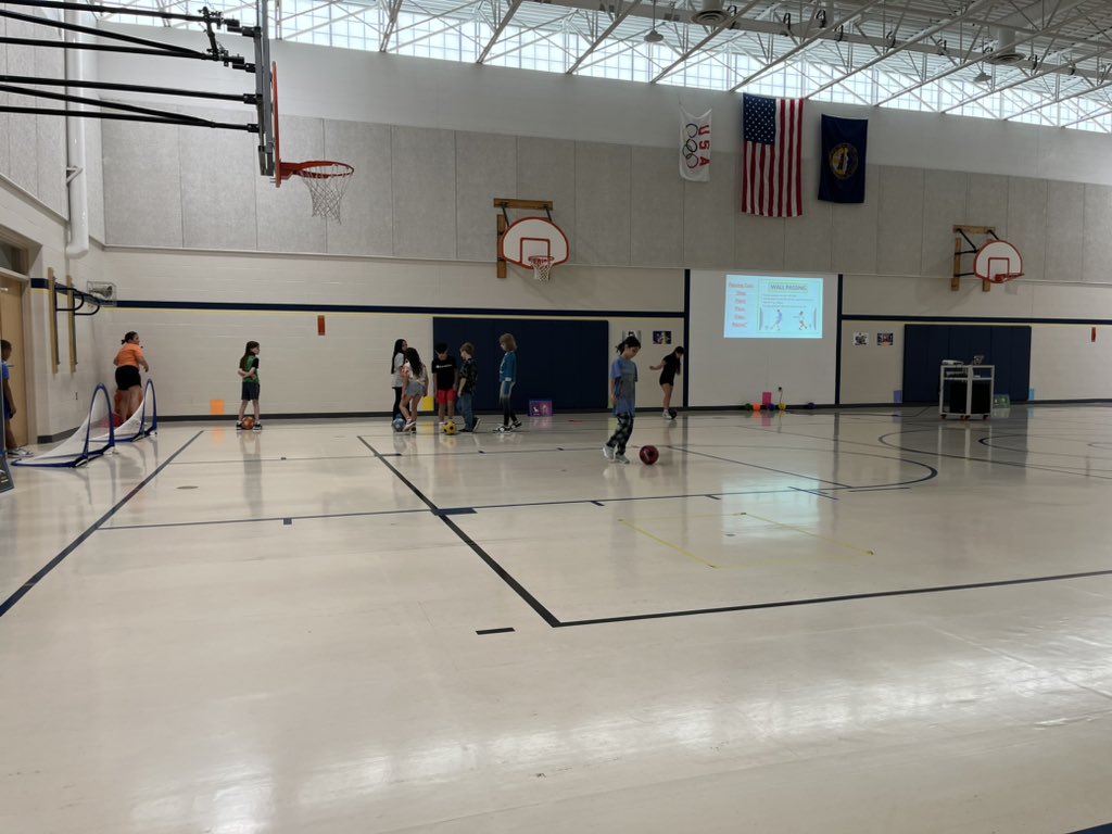 LPSHealth_PE's tweet photo. Out and about this week! Fredstrom, Kooser, Campbell, Randolph, Riley, Dawes, Huntington! #LPSPhysEd https://t.co/n8H8aHU5et