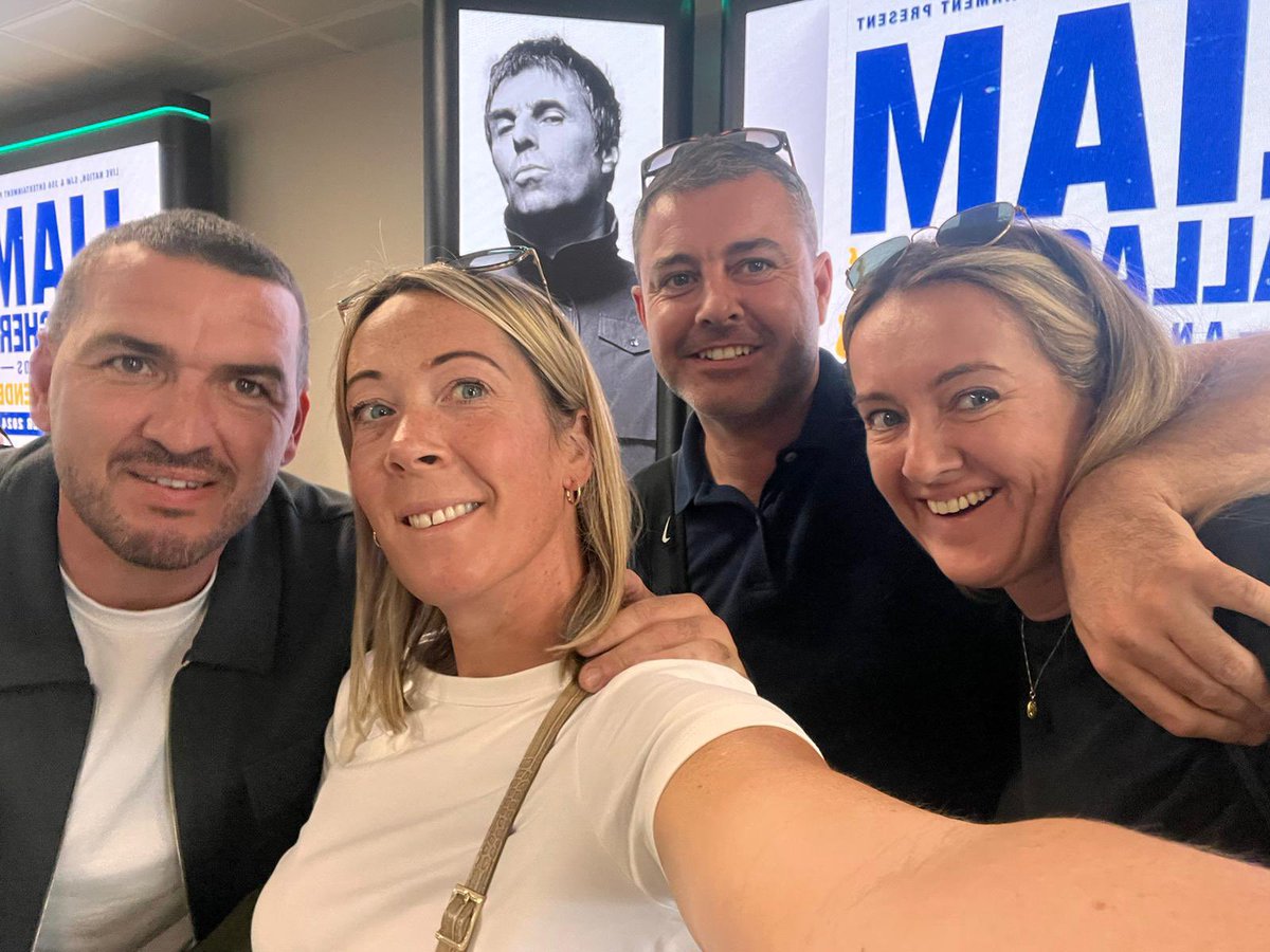 nicorro8's tweet photo. @liamgallagher in Malta bring it on #inthesunshine #rastas #biblical https://t.co/8RaRm6afIv