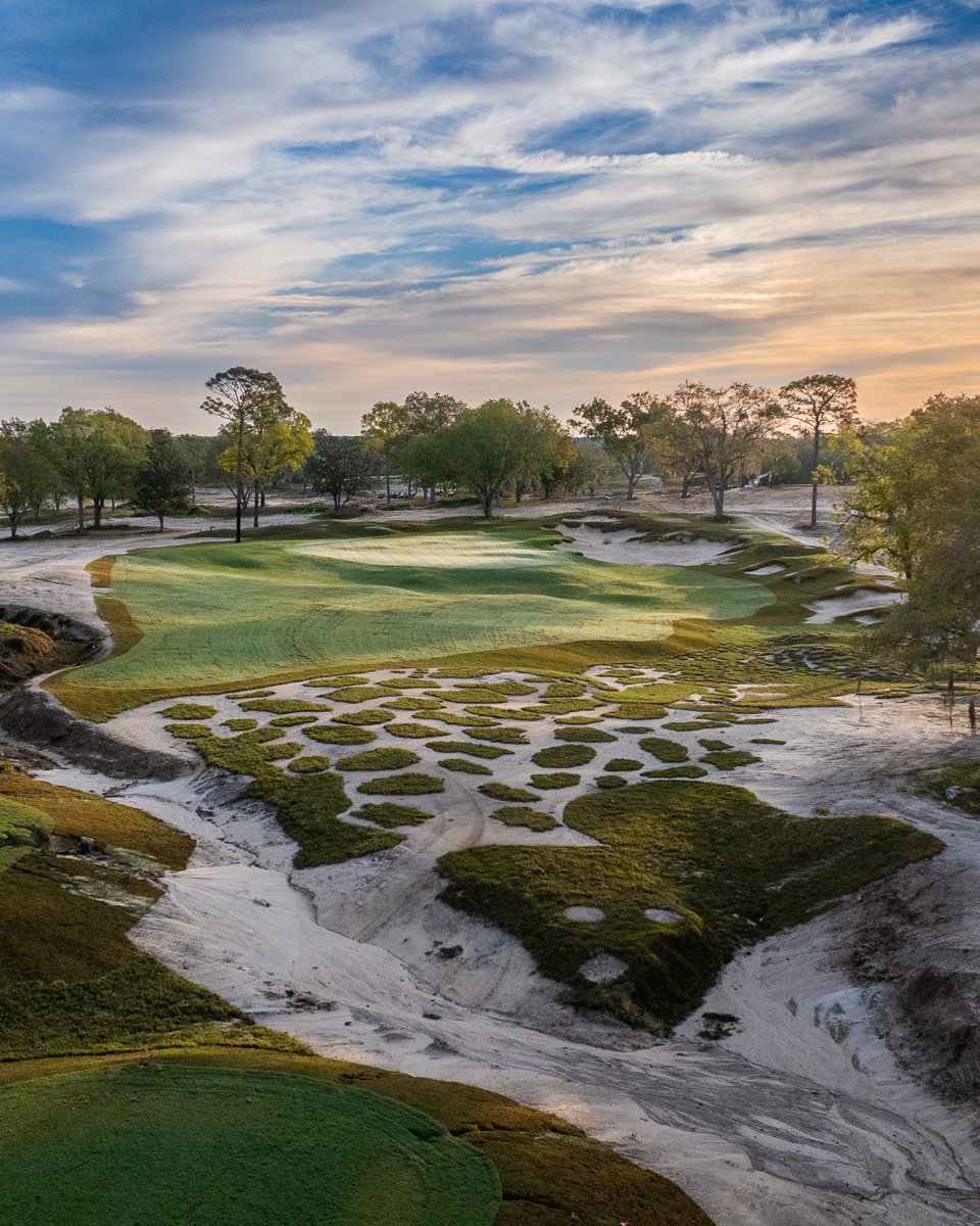 Cabot Citrus Farms' newest golf addition is nearly ready for your arrival! On October 1st, Roost, our second 18-hole layout, will open for preview play! 🍊🦃

To view Roost preview play rates and to book your tee time, click the link in our bio.

📷: Carolina Pines Golf