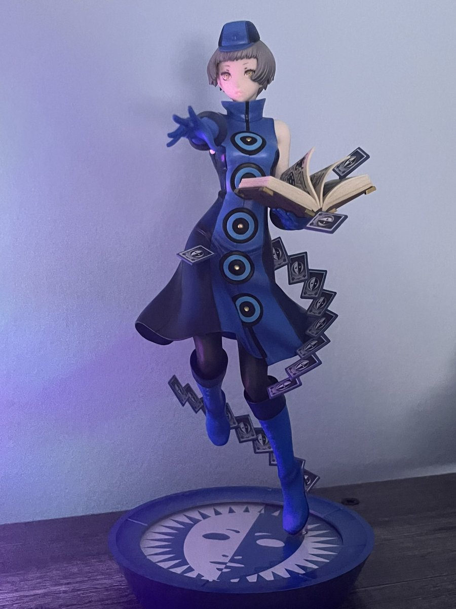 Wik's tweet image. Newest statue added to the collection. #Persona3 #Reload #Elizabeth #TheVelvetRoom #P3R #Atlus