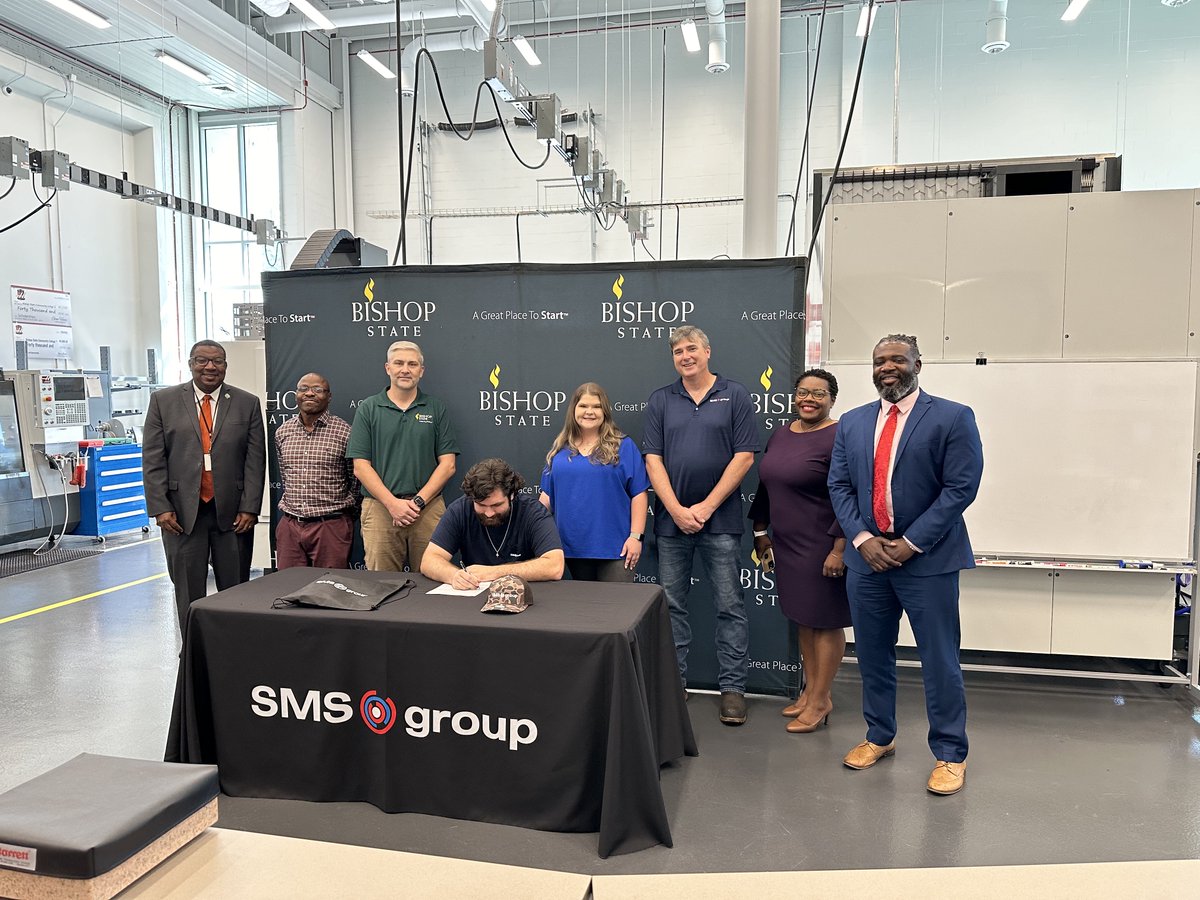 BishopState's tweet image. 🎉 Congrats to Jake Leckie on officially beginning his Machine Tool Apprenticeship with @SMS Group! 🛠️ We’re excited to see Jake take the next step in his career through this incredible opportunity.
#BishopStatement #Apprenticeships #MachineToolTechnology #SMSGroup #SkilledTrades