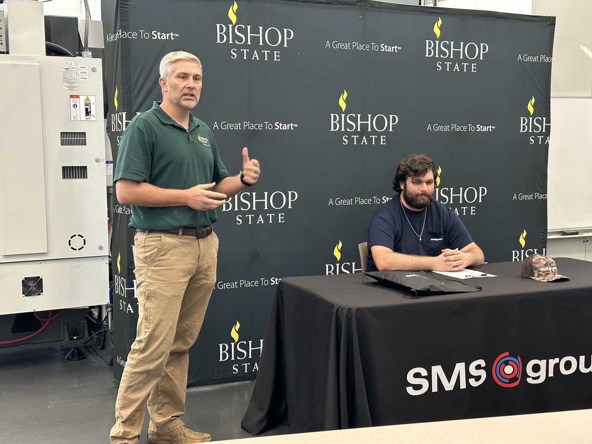 BishopState's tweet image. 🎉 Congrats to Jake Leckie on officially beginning his Machine Tool Apprenticeship with @SMS Group! 🛠️ We’re excited to see Jake take the next step in his career through this incredible opportunity.
#BishopStatement #Apprenticeships #MachineToolTechnology #SMSGroup #SkilledTrades