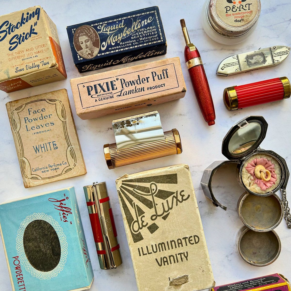 The Makeup Museum (@makeupmuseum) on Twitter photo 2 weeks ago today I had the honor of presenting my paper, “Makeup Design, Compulsory Beauty and the Modern American Woman, 1920-1960” at the <a href="/WomensHistNet/">Women's History Network - at Bluesky and LinkedIn</a> conference! Here are some of the Makeup Museum’s objects that were featured. 2 weeks ago today I had the honor of presenting my paper, “Makeup Design, Compulsory Beauty and the Modern American Woman, 1920-1960” at the <a href="/WomensHistNet/">Women's History Network - at Bluesky and LinkedIn</a> conference! Here are some of the Makeup Museum’s objects that were featured.