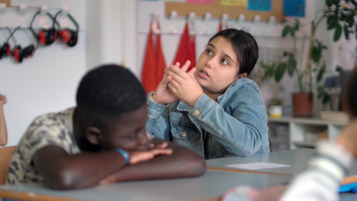 Avant-première dans le quartier #Bellevue à l’école Jean Zay à <a href="/nantesfr/">Ville de Nantes</a> pour voir ensemble le documentaire « Des géants dans ma cité » sur le projet avec la compagnie Royal de Luxe. 
Un doc à voir le 5 décembre sur notre antenne 📺 et <a href="/FranceTV/">France tv</a> 
➡️francetvpro.fr/contenu-de-pre…