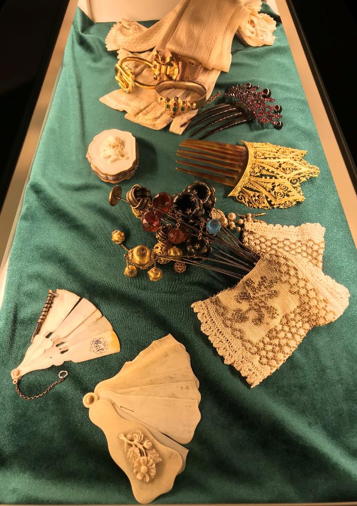 izglitibai's tweet image. &quot;Kur dāmas? Krinolīnā! Muzejs modei&quot;: flickr.com/photos/kronber… (16). #kur #where #dāmas #ladies #krinolīnā #krinolin #muzejs #museum #modei #fashion #aleksandra #alexander #vasiļjeva #vasilyev #kolekcija #collection #rīgā