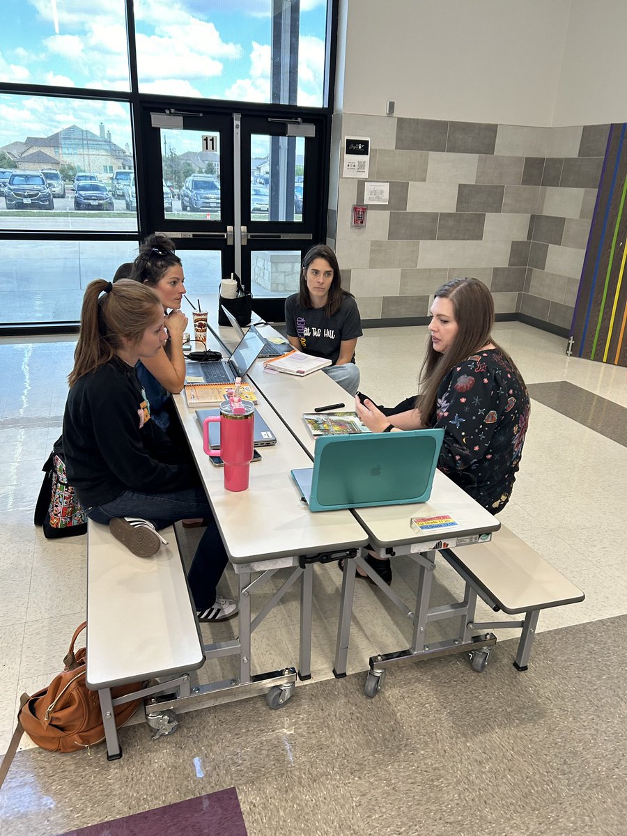 Great day of Professional
Learning in Liberty Hill! Reading Language Arts/English teachers learning about Power of Patterns.