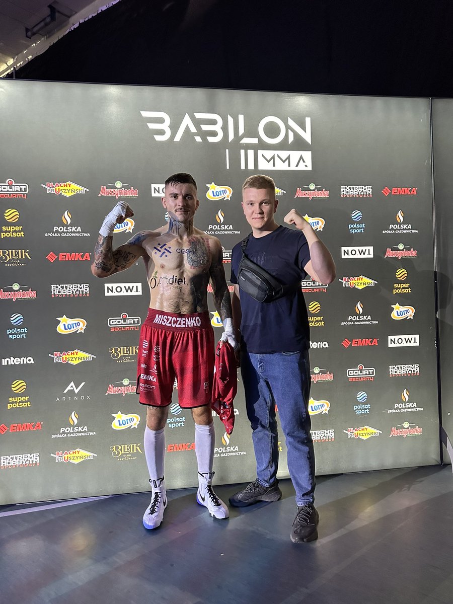 alex_sashchuk's tweet image. Boxing night 🥊 
Watching my trainer and friend in the ring. The atmosphere is electric, with so many amazing athletes around 🔥