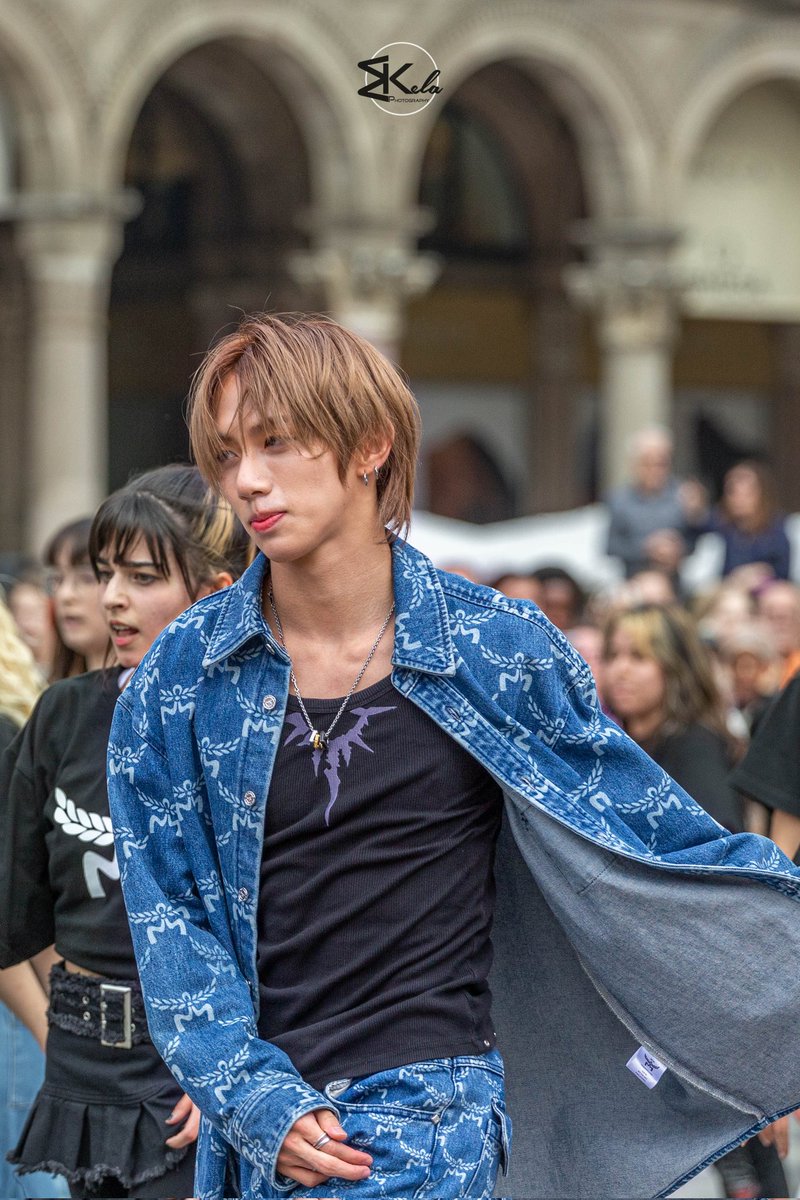 mkelaphoto's tweet photo. 240920
2024 Dancing DUOMO in MILAN 
Harry-June 🫶🏻

Thank you for coming to Milan! 💕

#HARRY_JUNE #DKB #다크비 #HARRYJUNE #해리준 #MCM #MilanFashionWeek @DKB_BRAVE https://t.co/fEVfQ1buVW
