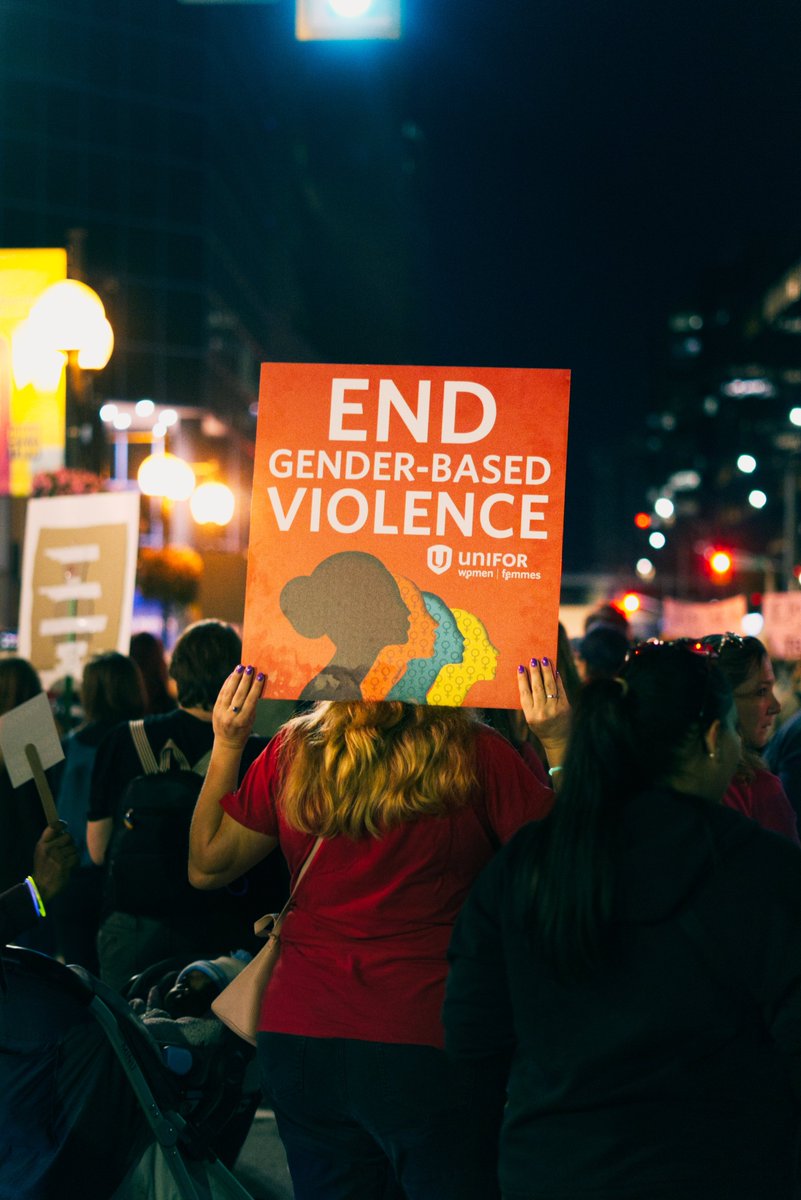 _43DegreesNorth's tweet photo. Last night was tremendous!

A group of likeminded individuals came together for a few hours during the evening all over the world to bring to light the injustice happening with sexual violence, indigenous rights, women’s rights amongst other topics! 

#TakeBackTheNight #TBTN https://t.co/PgpTQGndWr