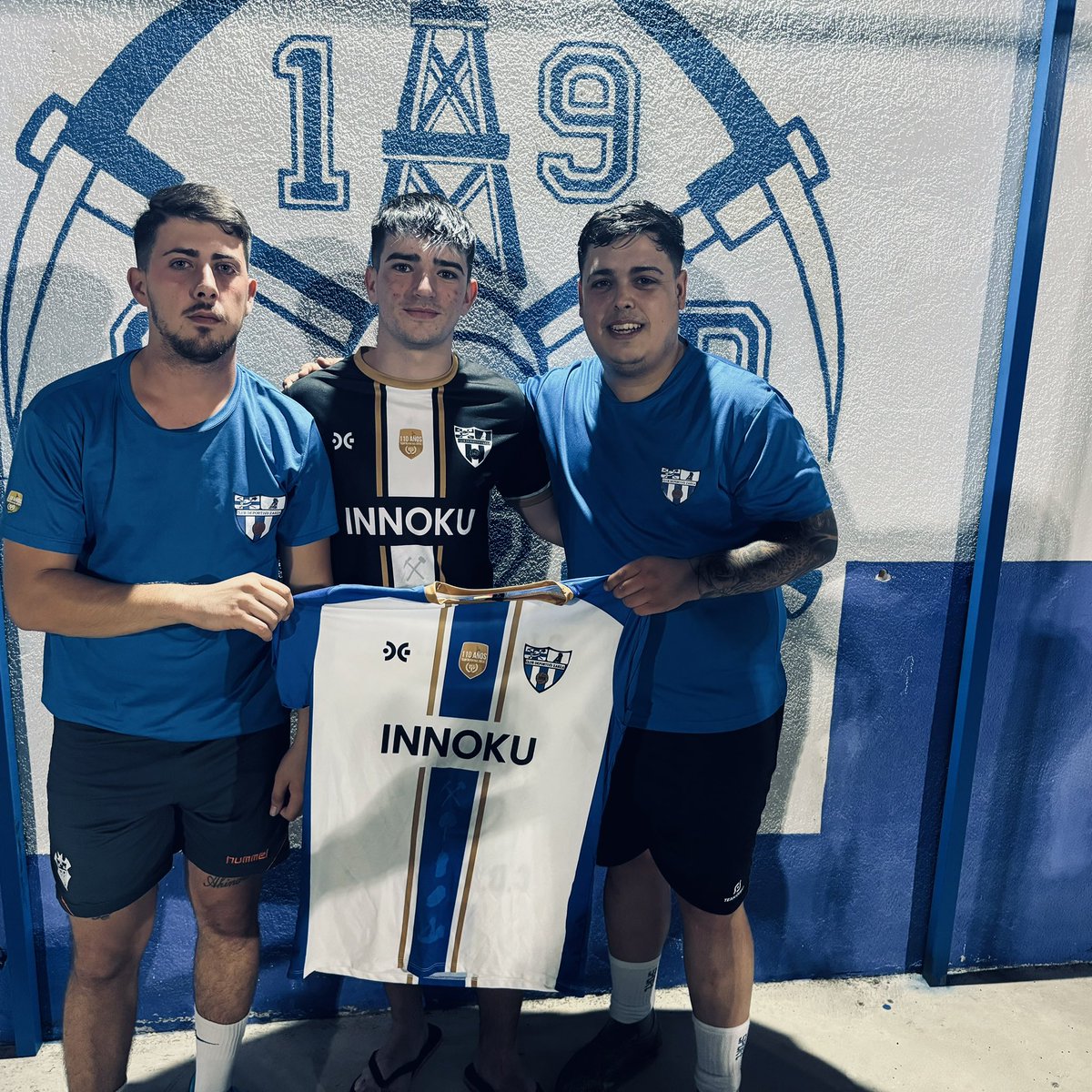 Tripleta de presentaciones en el <a href="/CDZarza1913/">CD Zarza</a> el portero Peña, el lateral Juan José y el centrocampista Benji se han incorporado al club con ilusiones renovadas