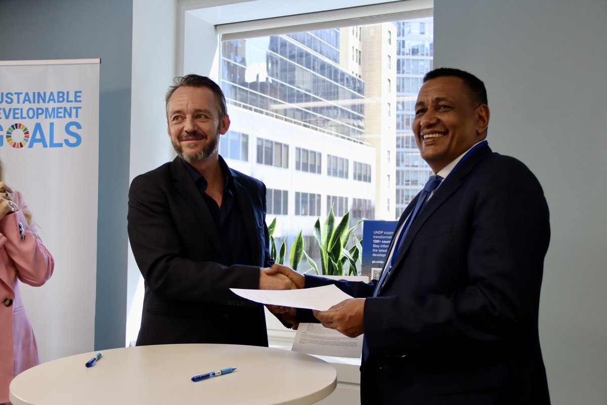 Zeynu Jemal Ummer (@zeynuummer) on Twitter photo Proud to sign <a href="/UNDPAfrica/">UNDP Africa</a> Resilience Hub’s exciting new partnership with Denmark’s #cBrain to accelerate digital transformation across Africa, announced at our joint #SummitoftheFuture side event with <a href="/DenmarkinNY/">Helle Meinertz</a>. Excited to drive inclusive growth in #Africa 🌍together! Proud to sign <a href="/UNDPAfrica/">UNDP Africa</a> Resilience Hub’s exciting new partnership with Denmark’s #cBrain to accelerate digital transformation across Africa, announced at our joint #SummitoftheFuture side event with <a href="/DenmarkinNY/">Helle Meinertz</a>. Excited to drive inclusive growth in #Africa 🌍together!