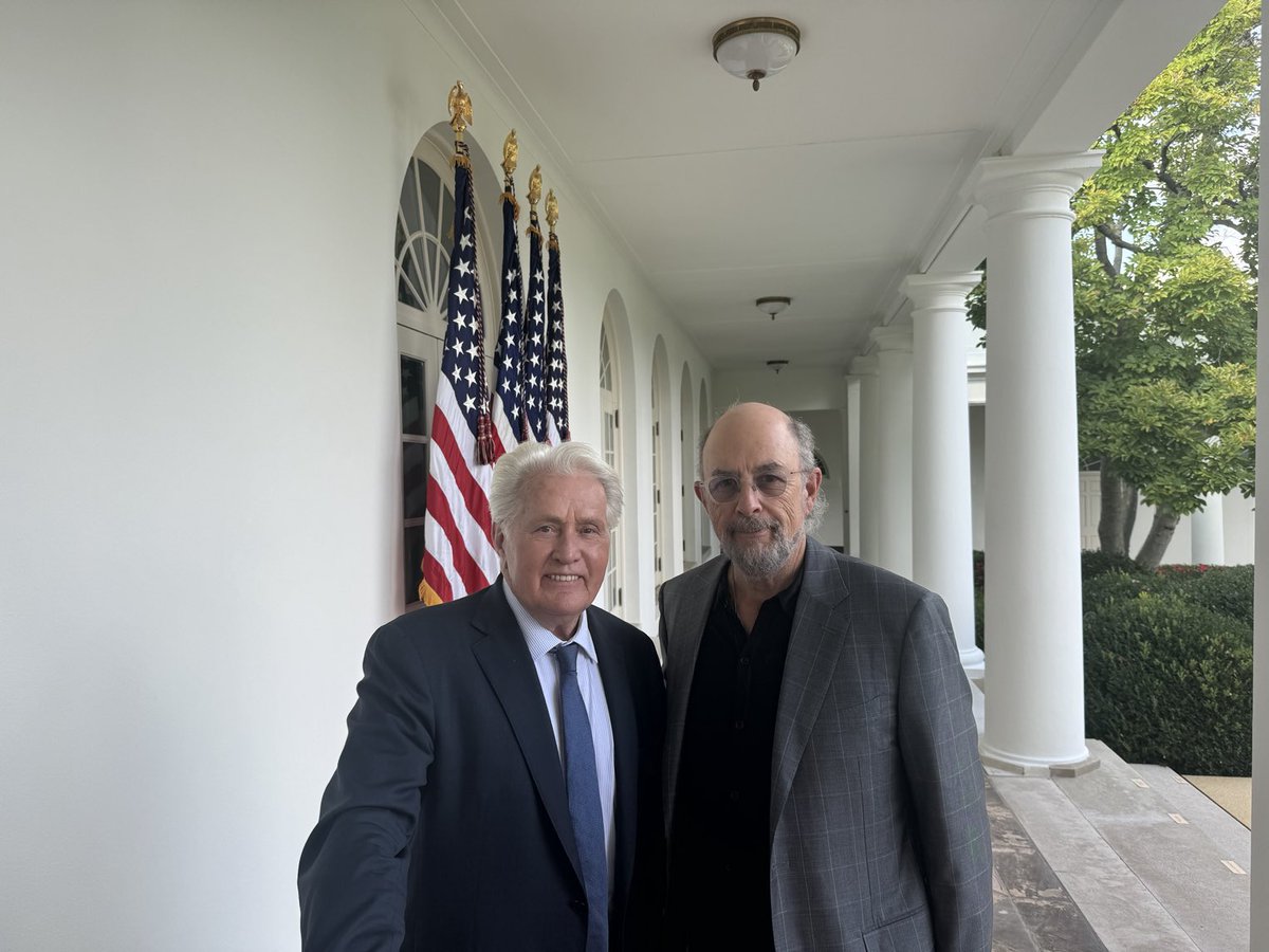 no context the west wing tweet media