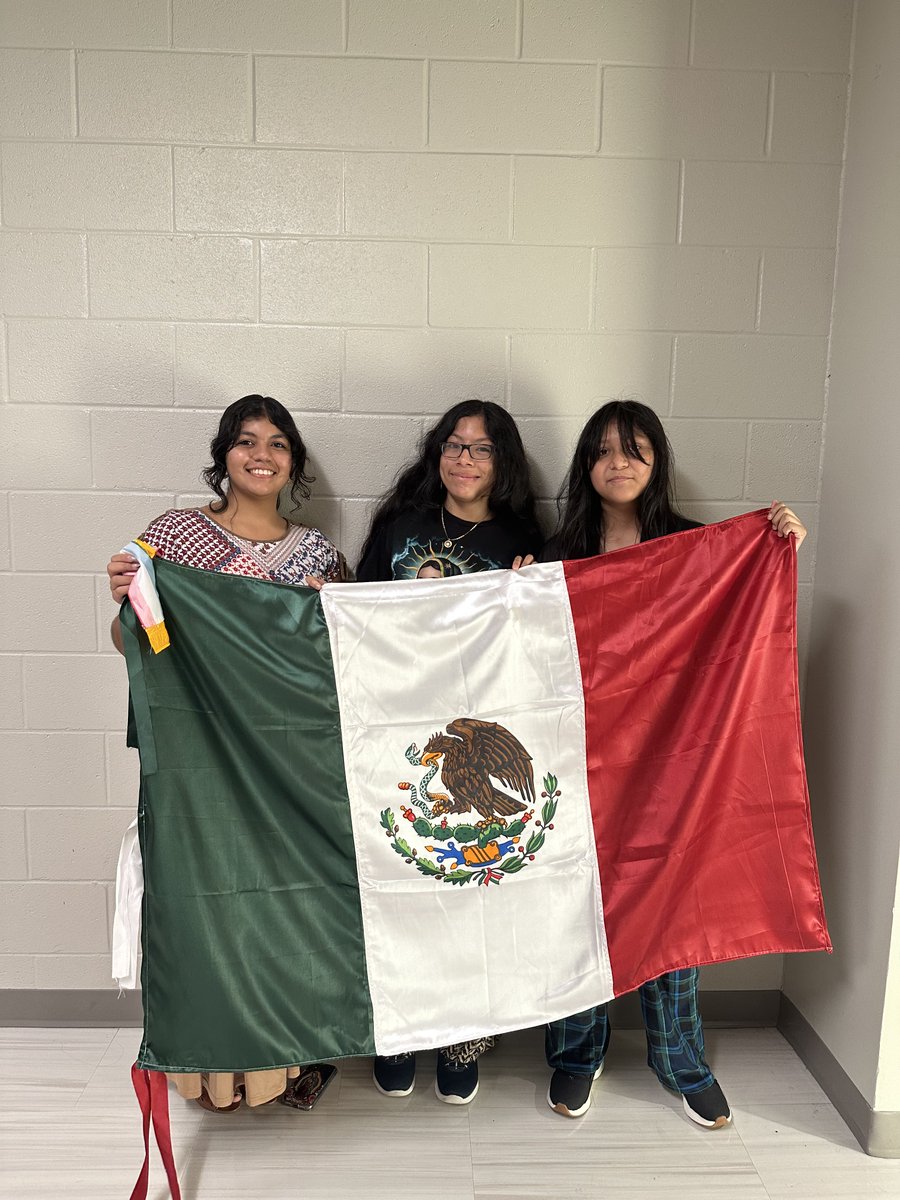 Hurst Junior High tweet media