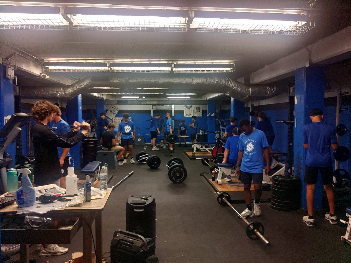 Pregame lift!
#FridayNightLights
#OneClaw
<a href="/_Masonfranklin/">Mason Franklin</a> 
<a href="/RyanMayer1218/">Ryan Mayer</a>