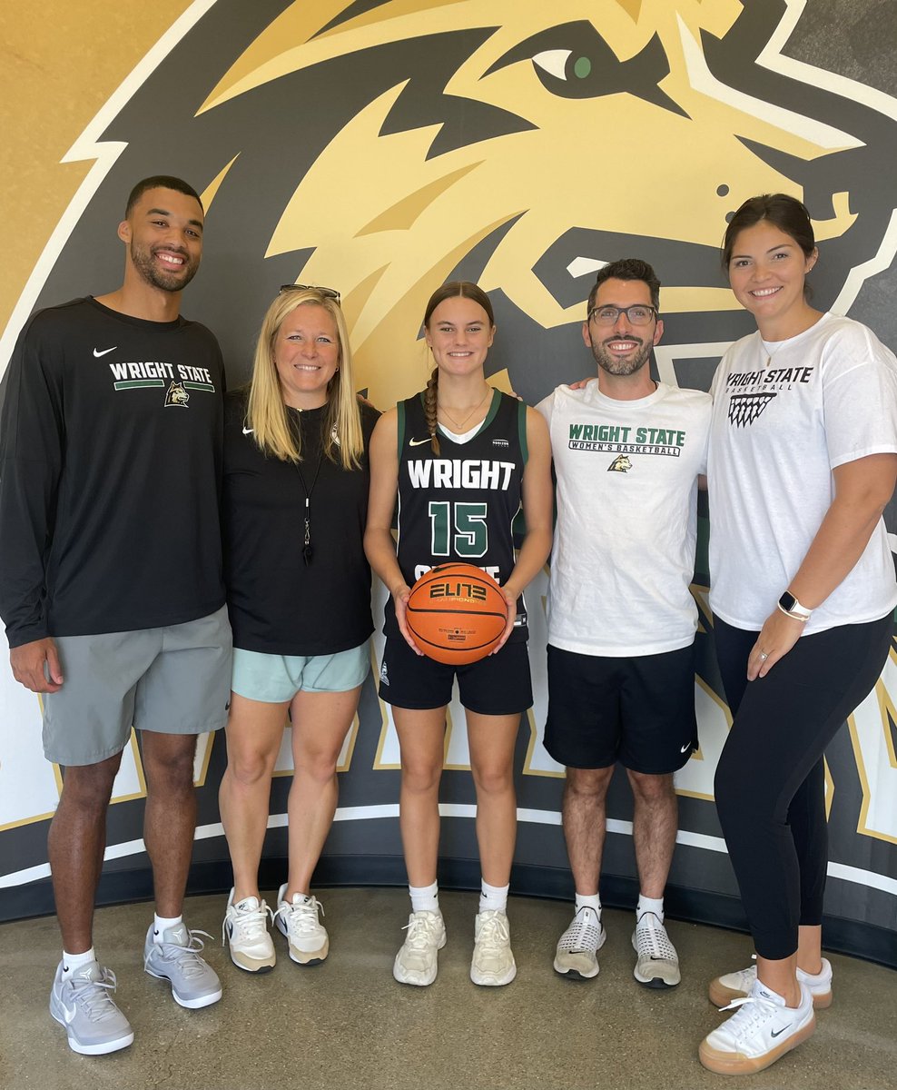 e_mcknight23's tweet photo. After an amazing visit, I’m very grateful to have received an offer from @WSUWBasketball! Thank you @ka_hoffman, @John_Leonzo, and @PBain_!

@SMACBasketball https://t.co/vfpHAgGmE9