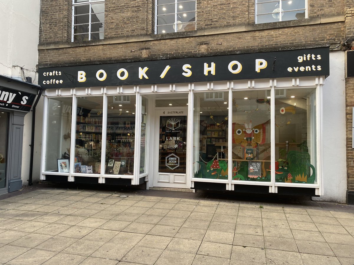 BranstonInfant1's tweet photo. Thank you @shelfeditions for a lovely evening. We loved browsing and buying some beautiful books for our bookshelves 📚Excited to add @OnjaliRauf ‘The Girl at the Front of the Class’ to our collection. #EducatorsNight #independentbookshop https://t.co/UsHhhwiUWK