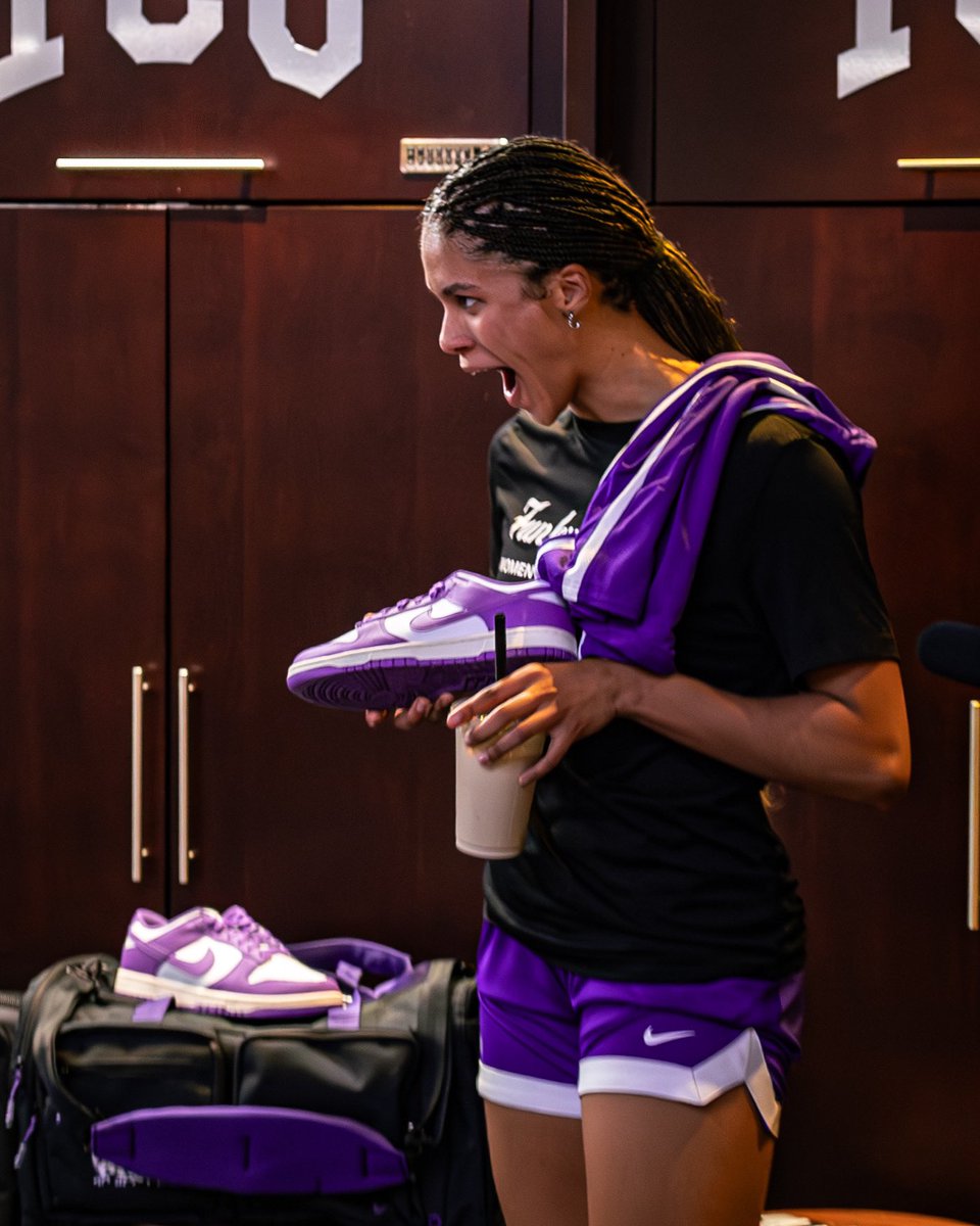 tcuwbb's tweet image. Always 💜 a Nike Christmas

A big thank you to @TCUEquipment  for always making sure we look and feel our best

#GoFrogs