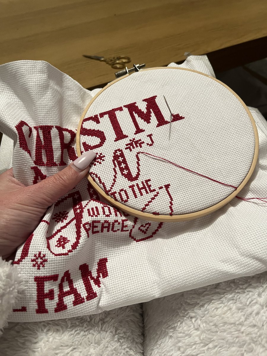 Sober Friday night #slowstitching

Happy weekend! 🐙❤️🪡🧵