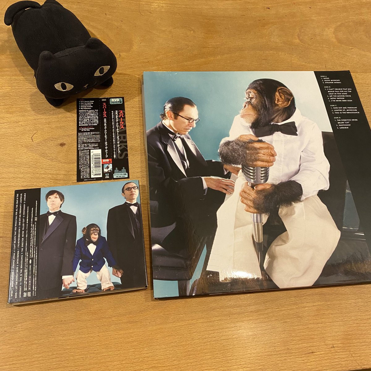 acoeclove's tweet photo. #Sparkstember2024
#Sparkstember
#Sparks
@sparksofficial
Day21 #EXOTICCREATURESOFTHEDEEP
DVD付き日本盤CDがやってきました。殆どボカロ状態なラッセルさんの多彩お声に、割とシンプルな演奏が奥深。"I've Never Been High""Likeable"が特に好き。
https://t.co/iCAYlLnAOX https://t.co/BC8FlfvMtI