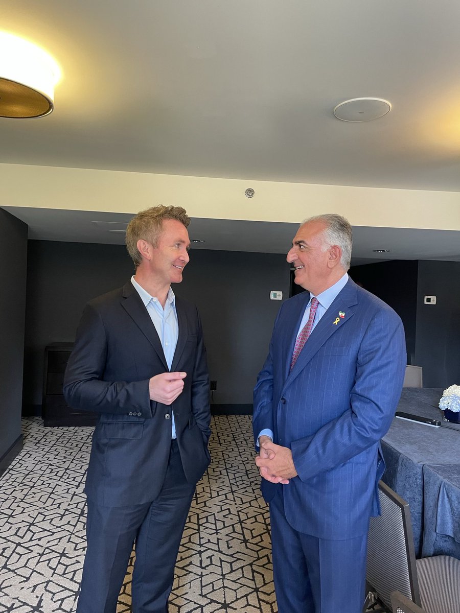 DouglasKMurray's tweet image. A pleasure to meet His Royal Highness Reza Pahlavi today in Washington, DC. Here’s to the day when the Revolutionary Islamic Government in Tehran is gone. ⁦@PahlaviReza⁩