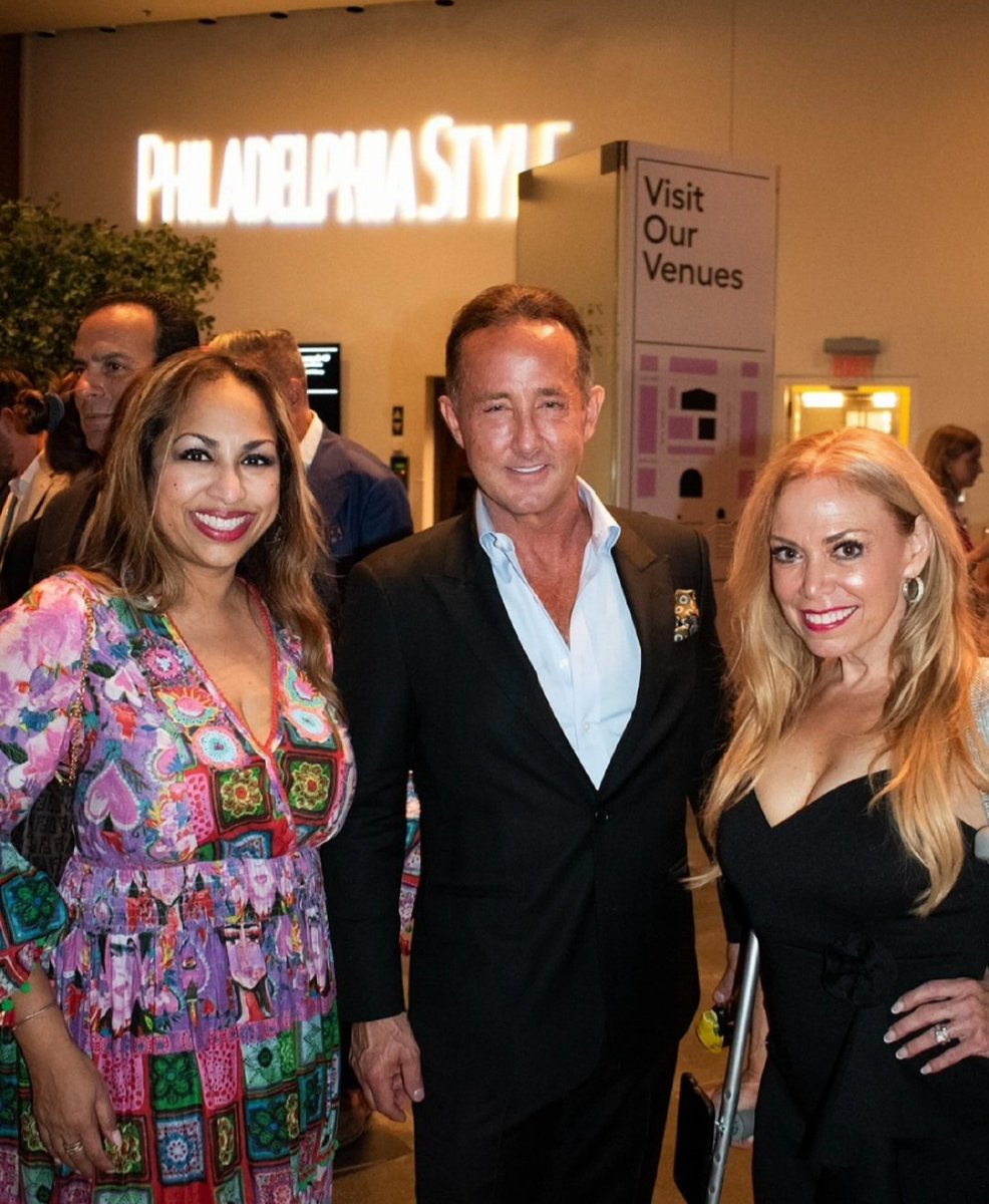SheilaShowPHL's tweet photo. Congratulations to @JohnColabelli on the success and milestone anniversary of @phillystylezine @ModernLuxury.🎉
Cheers to 25 years #PhillyStyleMagazine🍾🥂!
A fabulous #PhillyStyle #BestofStyle celebration at the Kimmel Center with friends.✨️ https://t.co/LQMmxNQvg0