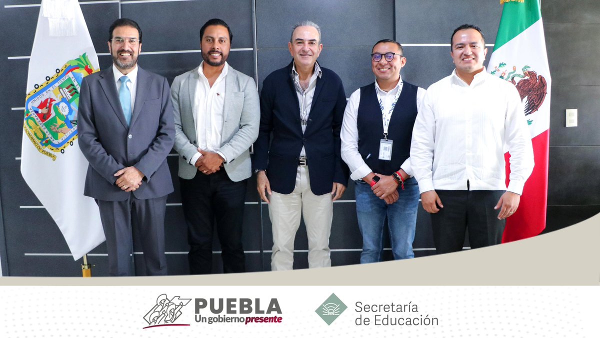 SEPGobPue's tweet photo. A fin de reforzar la formación profesional de los alumnos de Educación Superior, el titular @EstefanChidiac se reunió con el rector de la @UT_Oriental, Jorge Alfonso Martagón, el director del @TecNMSanMartinT,  Mauricio Escobar y de @ITSLibres, Juan Antonio González. https://t.co/dDvEvEawzM