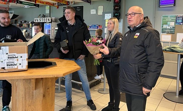 Nieuwe polo's voor ons 2e elftal. dlvr.it/TDV3Sb