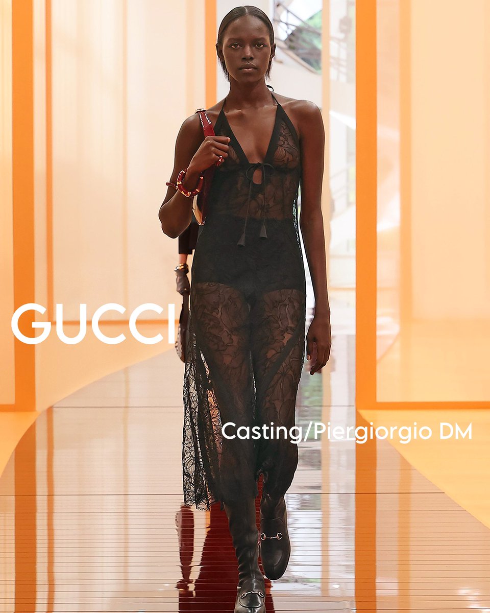 KwenMaye's tweet photo. MILAN Fashion week day 3 with @fusemodels - Alaato &amp; Jum ⭐️⭐️

Another season with @gucci and @Versace 

#FuseModels #FuseBoss https://t.co/TdorsTeD7d
