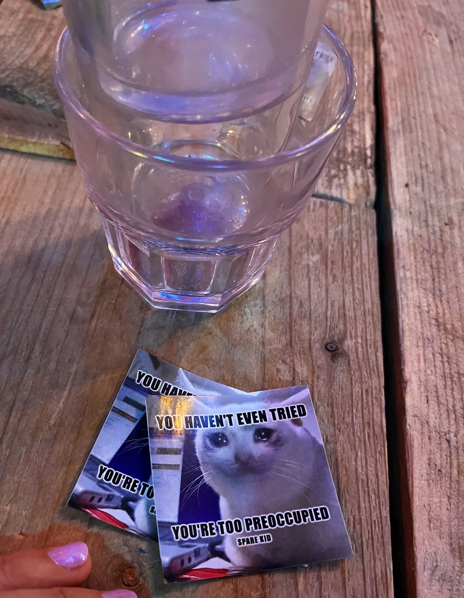 FakePlasticRuby's tweet image. Bands die het bandwerk juist doen 🥺😍