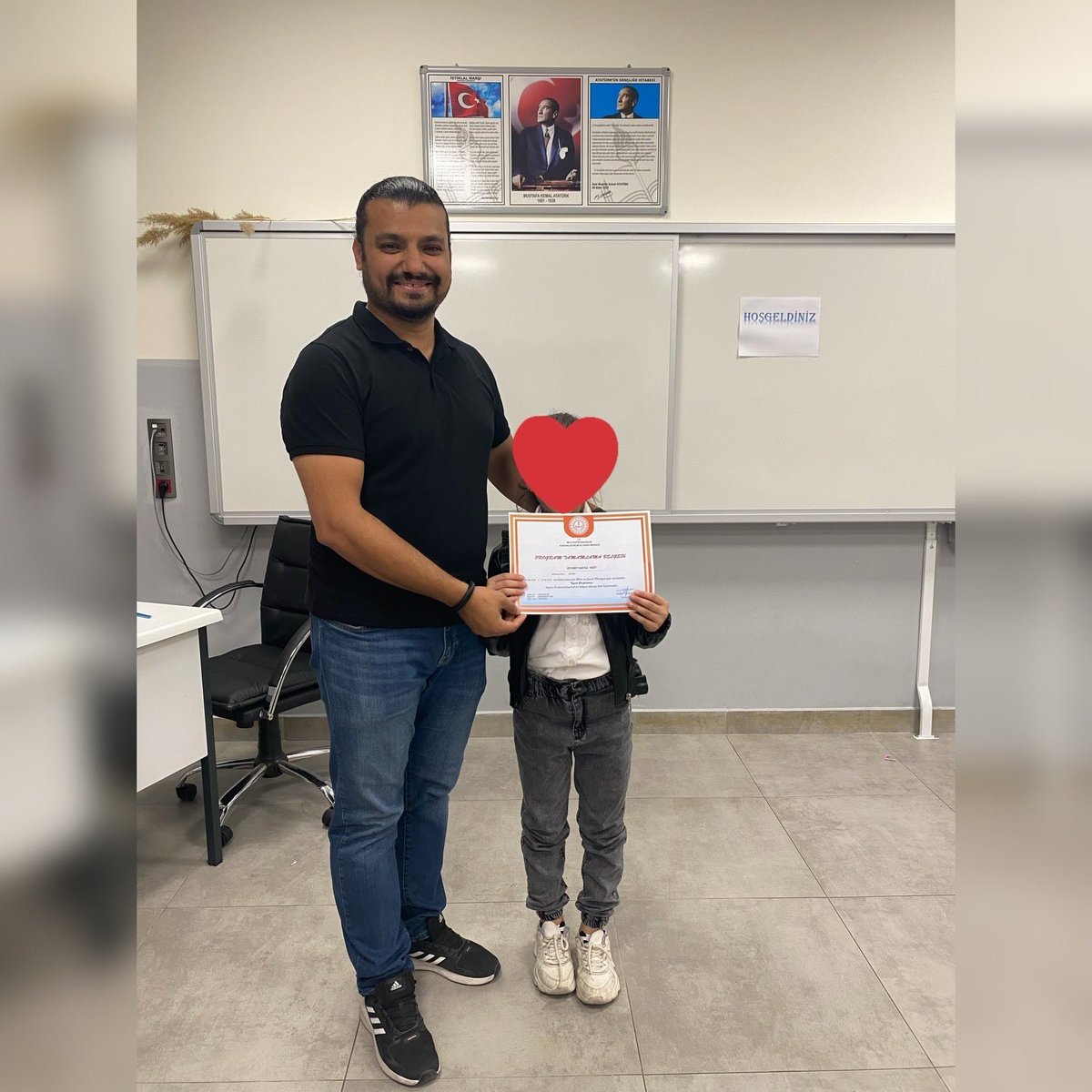 Pursaklar Bilsem’de Uyum Programı Başarıyla Tamamlandı! Yeni eğitim öğretim yılı öncesinde Bilsem’e kabul edilen öğrenciler, uyum programını başarıyla tamamlayarak belgelerini teslim aldı. 
<a href="/PursaklarMem/">Pursaklar İlçe Millî Eğitim Müdürlüğü</a>