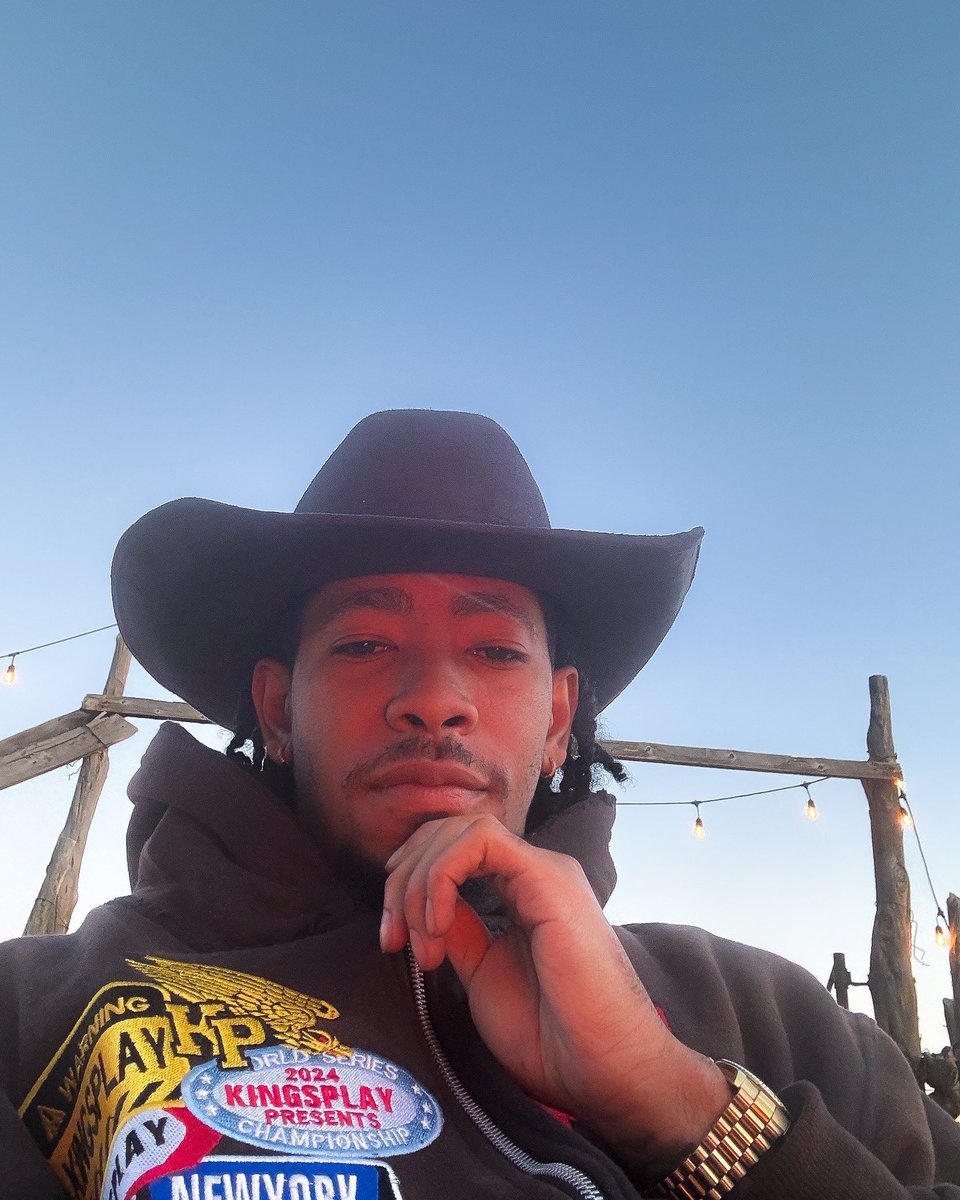 TheKenFolk's tweet image. In the desert 🌵