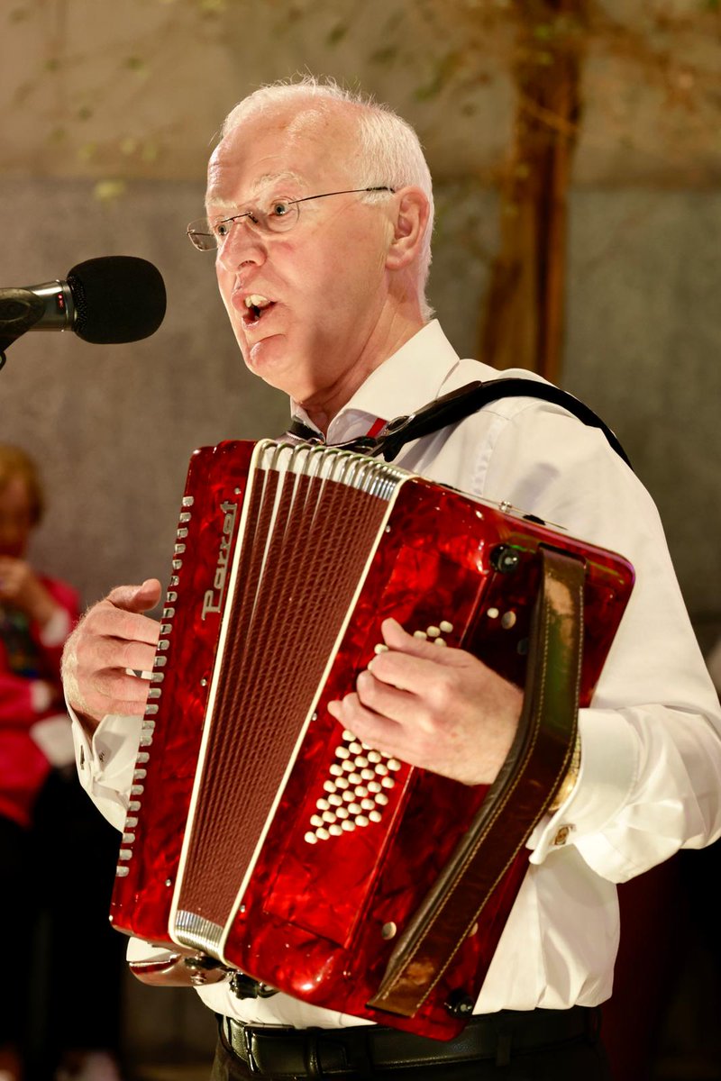 #CultureNight2024 - Members of Comhaltas Ceoltóirí Eireann have once again entertained us throughout  a wonderful night in #LeinsterHouse.

#SeeForYourself #OícheChultúir #OneNightForAll

flic.kr/s/aHBqjBJe5q