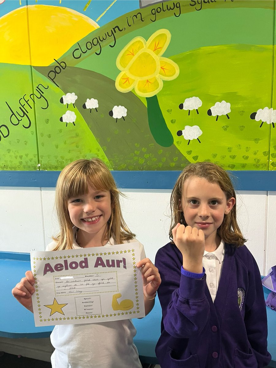 Aelod Aur a Chapten Cymreictod yr wythnos ⭐️🏴󠁧󠁢󠁷󠁬󠁳󠁿

<a href="/ygsantcurig1/">YGSantCurig</a> <a href="/YGSC_Pennaeth/">YGSantCurigPennaeth</a>