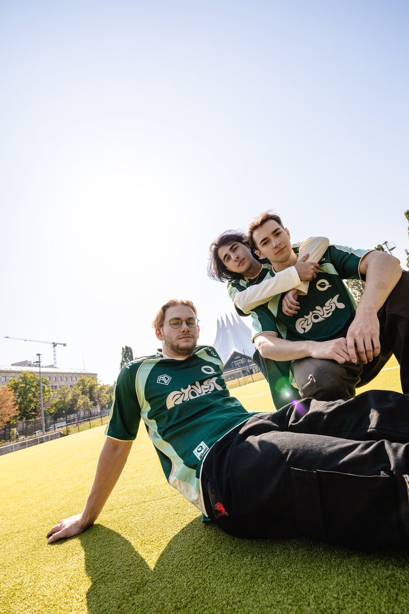 Centus 🌸 tweet media