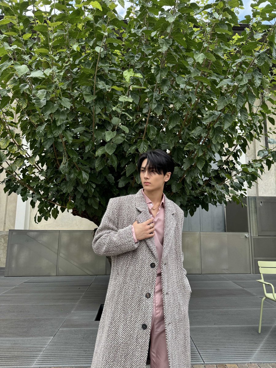 enhypenweverse's tweet photo. [ #제이’s Post ] 240921

#JAY: ❤️PRADA PINK❤️

@ENHYPEN_members @ENHYPEN #ENHYPEN #엔하이픈 https://t.co/4DEMnb7sSb