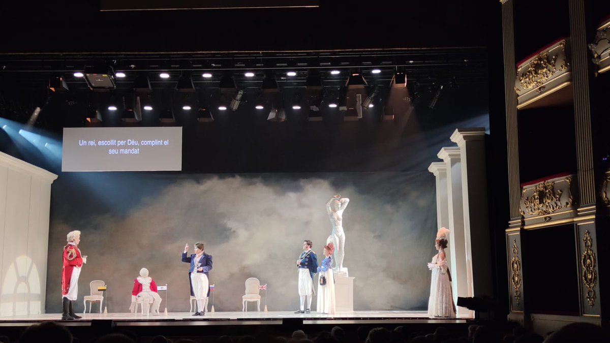 teatreprincipal's tweet photo. Feliços de tornar a #obrir les portes del #teatre ☺️ #Benvinguts a la temporada 24/25!
#Gràcies a tots els que heu omplert el Principal per veure @la_calorica i la seva potent proposta "Le congrès ne marche mas".
Més d'una trentena de títols us esperen!▶️https://t.co/1LHcWgZGRm https://t.co/3Agv0YebnG
