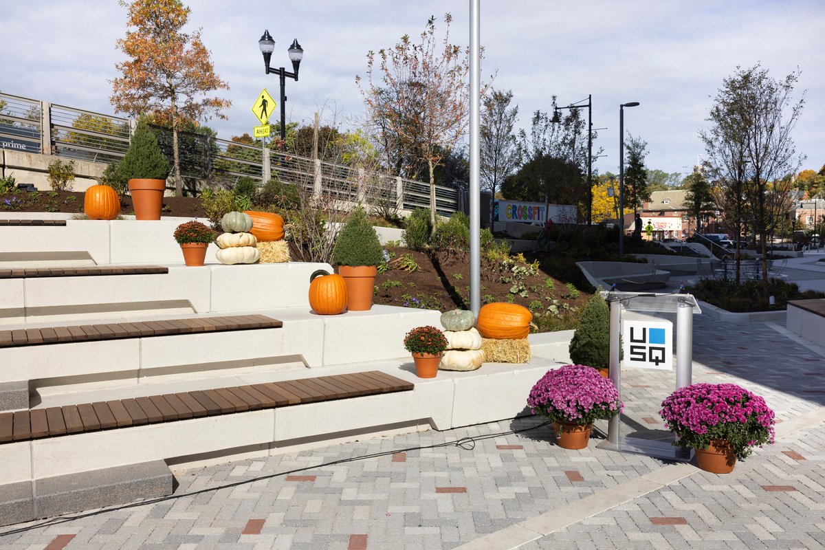 #FlashbackFriday – We celebrated the grand opening of Union Square Station Plaza almost one year ago!

Thank you to @groundinc for transforming an old metal scrap yard into an 18,000 sq ft public oasis.