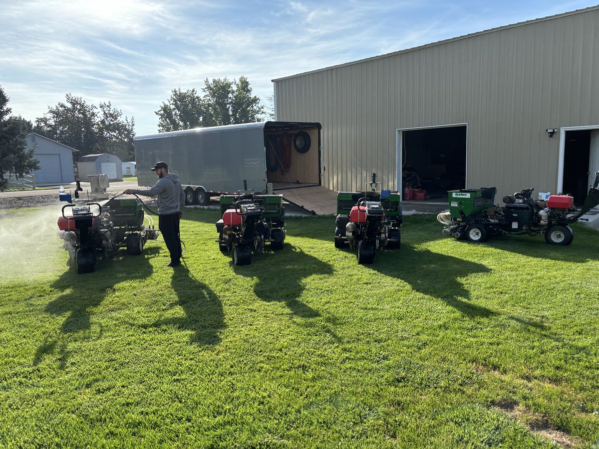 Serviced washed and loaded up. Ready to hit the road back to NorCal for a very busy 5 weeks. We Could squeeze in 2 more jobs. Let me know if u wanna discuss it. 🙏#greatcrewsmatter #dryject